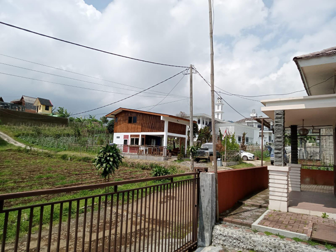 Others 5, Homestay Defaza, Bandung