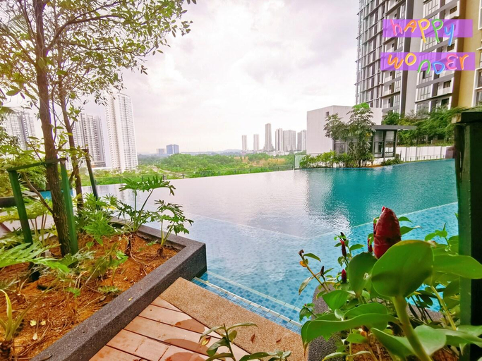 Sport & Beauty 2, Legoland-HapiMoonLight-2B2R-8pax Nice View@Elysia, Johor Bahru