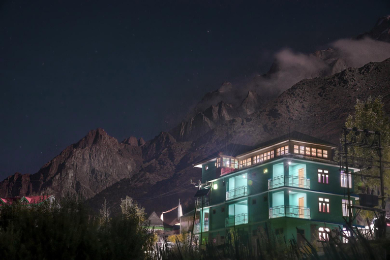 Others 5, Kinnor Retreat, Kinnaur