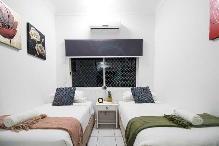 Bedroom 2, ZEN GARDEN - COZY 2-BR + Modern Design w/ Aircon, City - Inner
