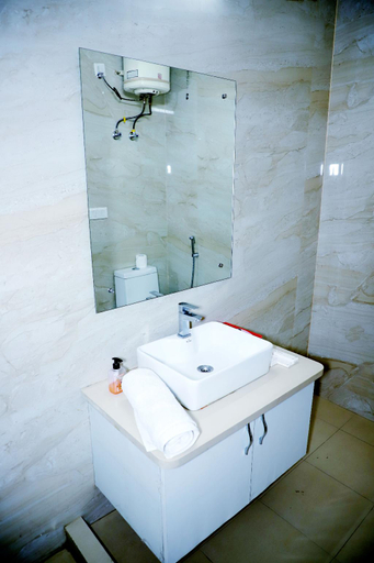 Bathroom 2, Fortune Home Service Apartment 2Bhk ,E28 Saket 1A, Delhi
