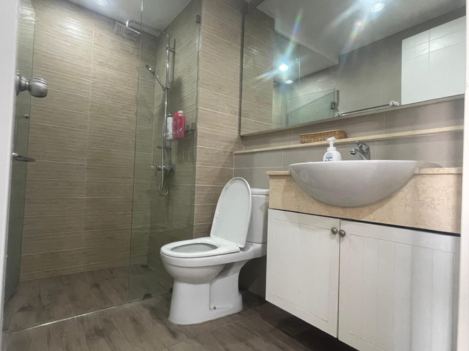 Bathroom, Love on top @The Blu X (Top Floor)Seaview, Muang Chon Buri