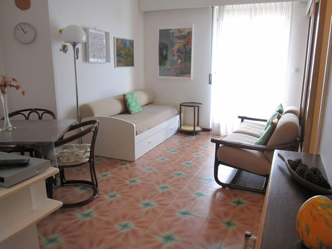 Bedroom 2, Appartamento Vista Mare Per 4 Persone - Airco - Tv, Gorizia