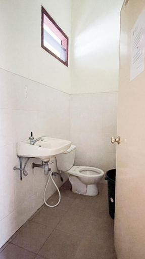Bathroom 3, edOTEL SMKN 3 Pamekasan, Pulau Madura