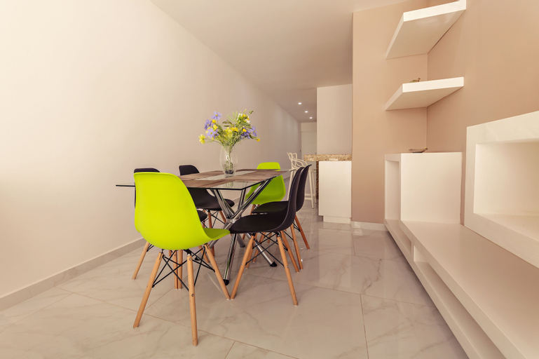 Dining Room 20