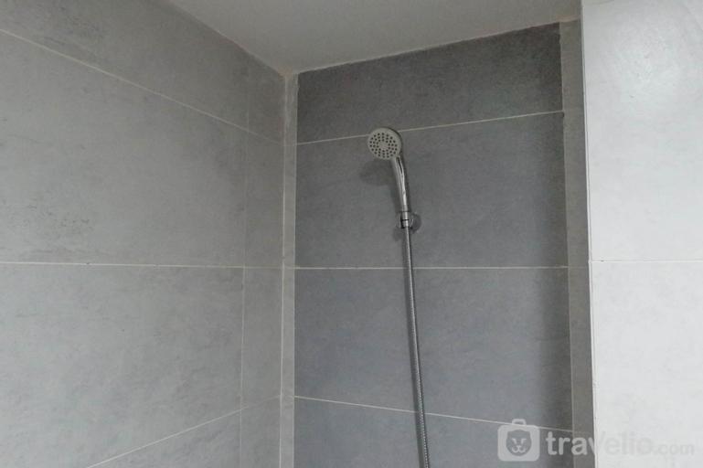 Comfy Studio Apt Taman Melati Surabaya By Travelio, Surabaya