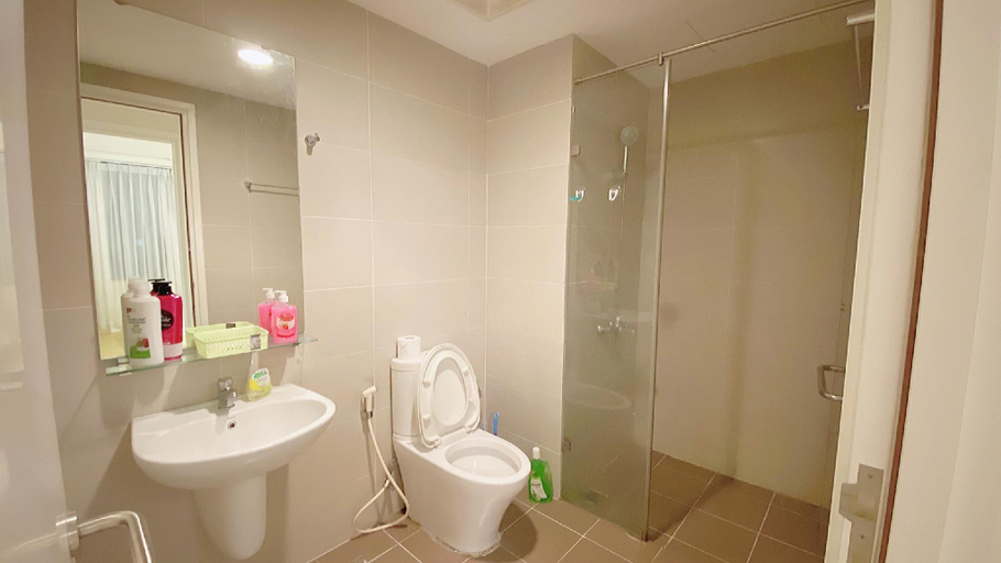 Bathroom 4, MonMon Apt - Masteri Thao Dien - 1BR - Bikini view, Ho Chi Minh City