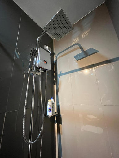 Bathroom 3, Hygge home with Ayala CBD Makati view! NEW!, Makati City