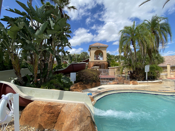 Sport & Beauty 5, The Regal Hideaway, Polk
