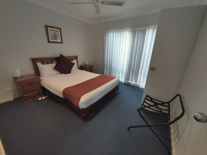 Bedroom 13