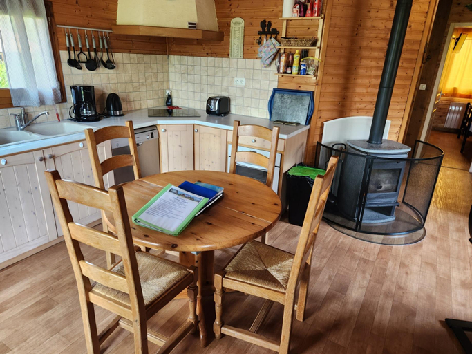Others 4, Chalet les silenes, Jura