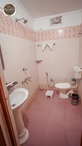 Bathroom, Chocolate Inn Rain Forest Resort & Spa, Jalpaiguri