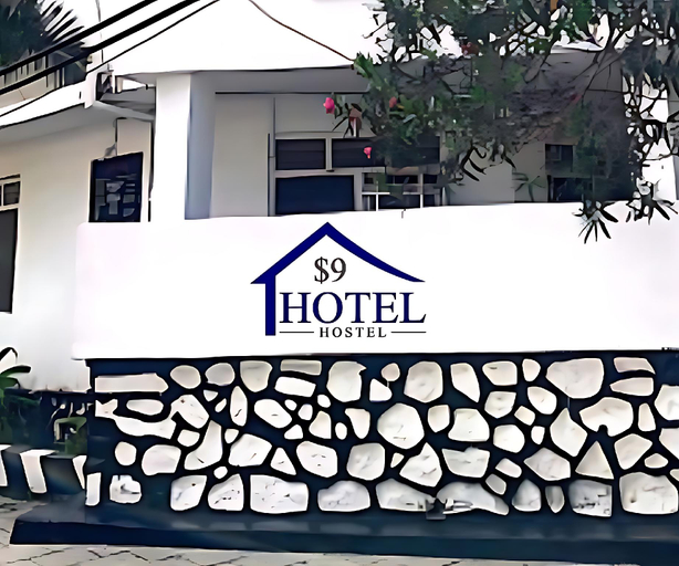 Exterior & Views 3, 9 Dollar hotel, Mjini