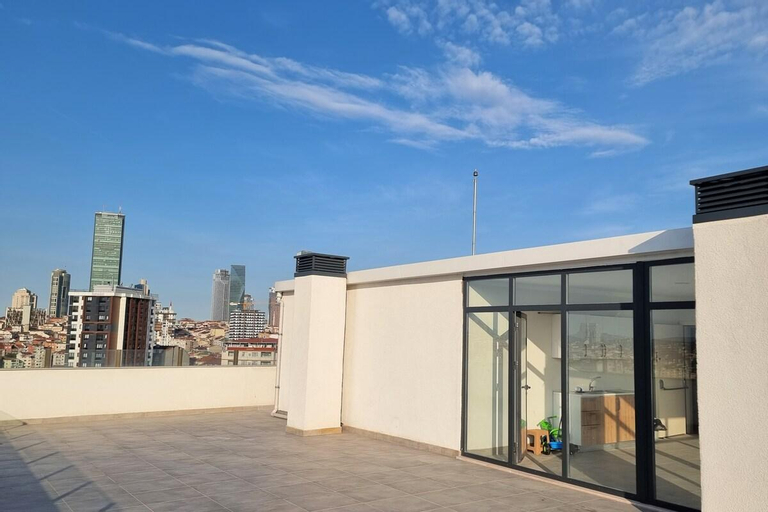 Spacious and Stylish | 2 BR, Kağıthane