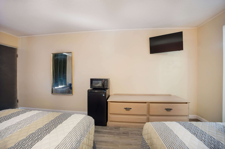 Bedroom 6