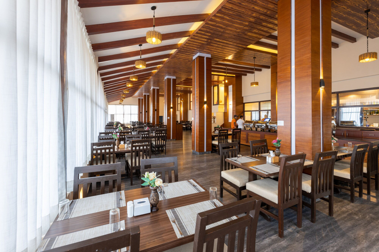 Food & Drinks 4, Holesung Resort, Sagarmatha