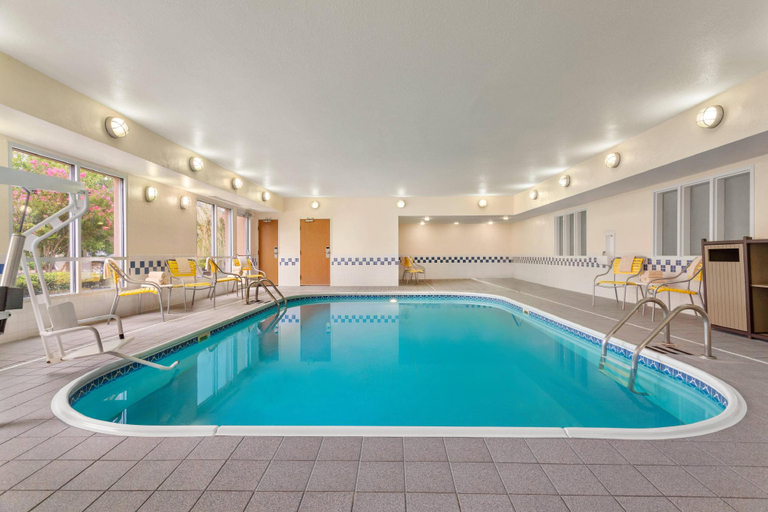 Sport & Beauty 5, SureStay by Best Western Norman, Cleveland