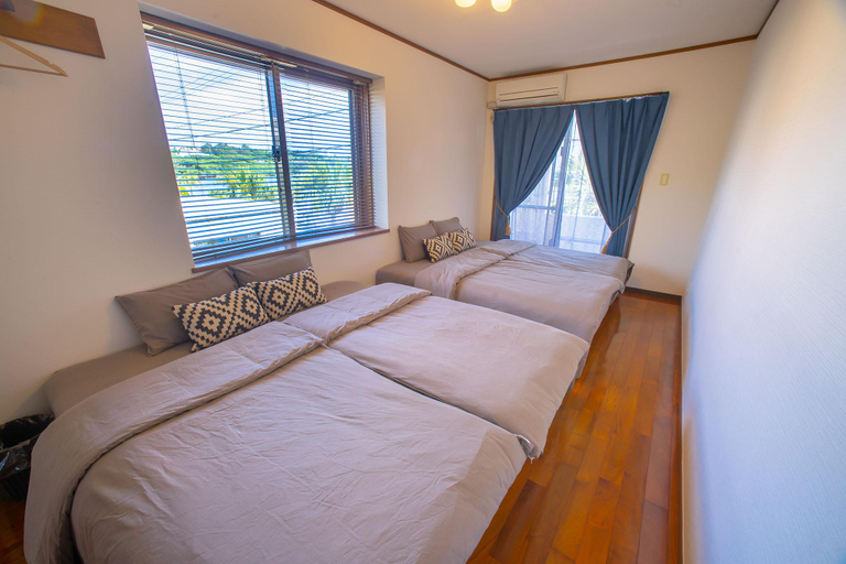 Bedroom 2, BLUE POINT CAFE & CONDO, Onna