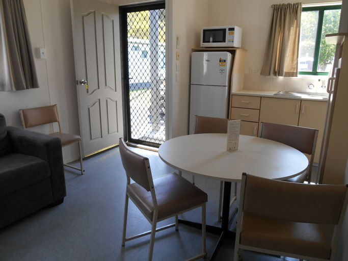 Dining Room 4