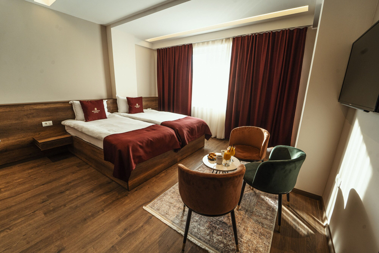 Bedroom 4, Monarch Hotel, Prizren