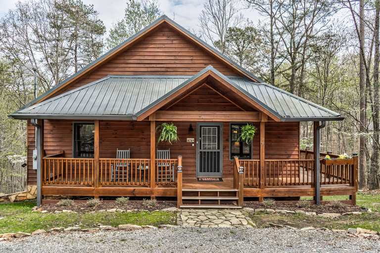 Leisure Bear Lodge, Gilmer