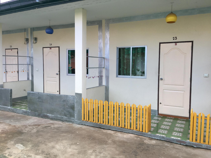 Others 4, Aiem Sa Ard, Pattaya