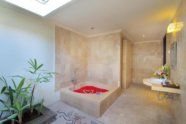 Bedroom 3, Romantic 1BR Bungalow with Garden @Seminyak, Badung