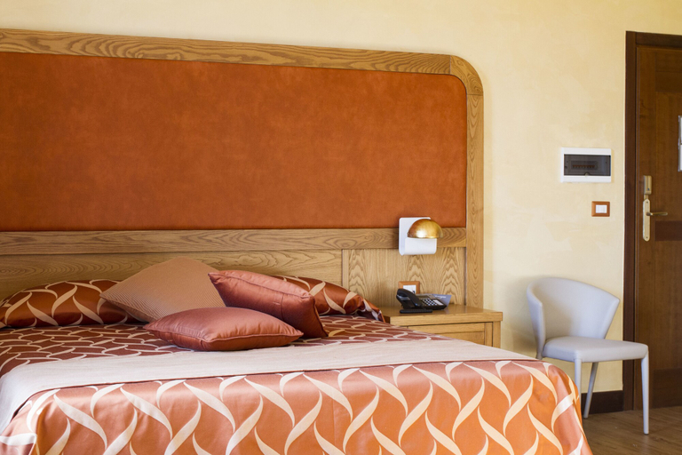 Bedroom 4, Leone De Castris Wine Hotel, Lecce