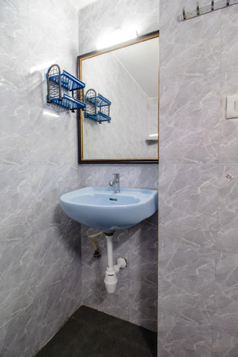 Bathroom 2, Monteiro Towers, North Goa