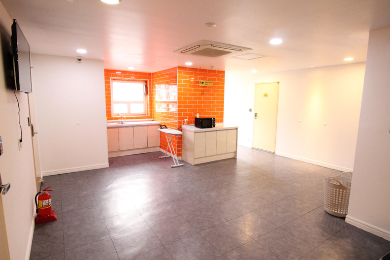 Public Area 3, Hotel Ivory, Jung