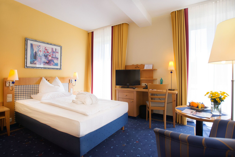 Bedroom 2, Sunday Hotel Friedrichroda & SPA, Gotha