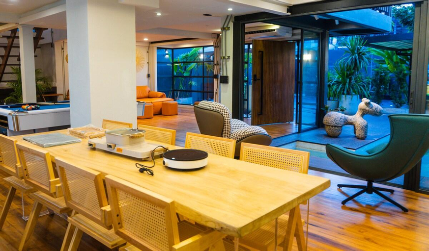 Food & Drinks, Bkk Swimming pool garden villa, Suan Luang