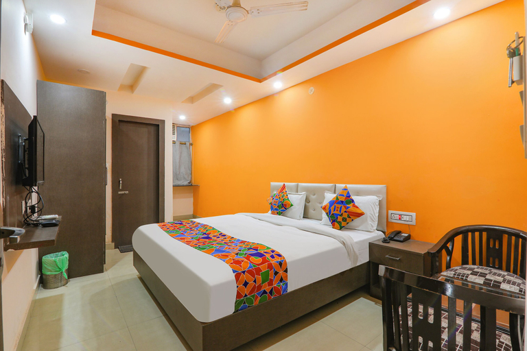 Bedroom 2, Fabhotel Vinayaka, Patna