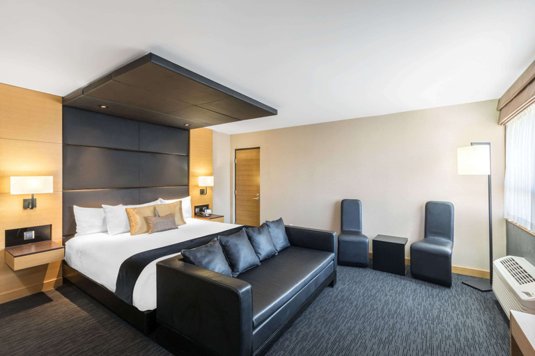 Bedroom 3, Ramada Plaza by Wyndham Prince George, Fraser-Fort George