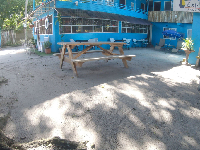 Others 4, Hostal Corotu, Antón