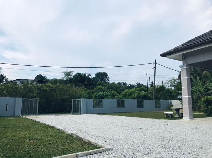 Kundang Villa @ Tasik Biru - 3 Bedrooms Bungalow, Gombak