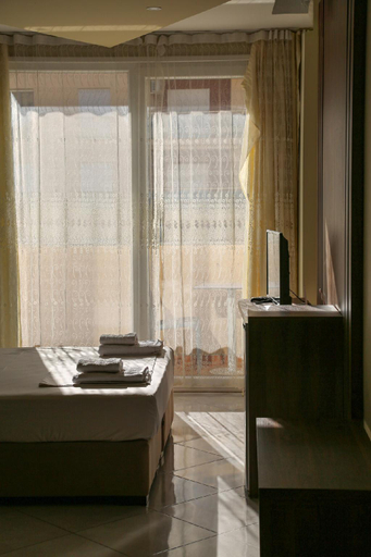 Others 5, AMMEN Rooms, Lezhës