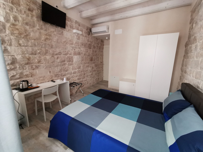Bedroom 3, San Pietro al Borgo, Bari