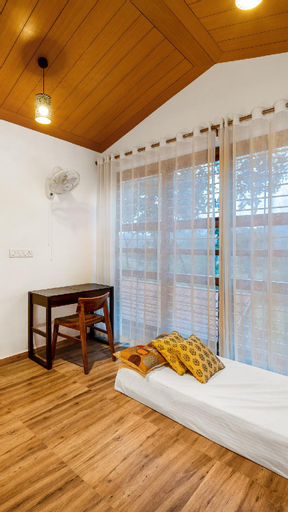 Private Villa with Heated Jacuzzi - Priderock, Krishnagiri