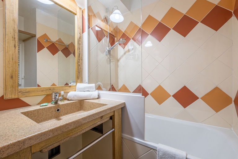Bathroom 4, Residence Pierre et Vacances Les Ravines, Savoie