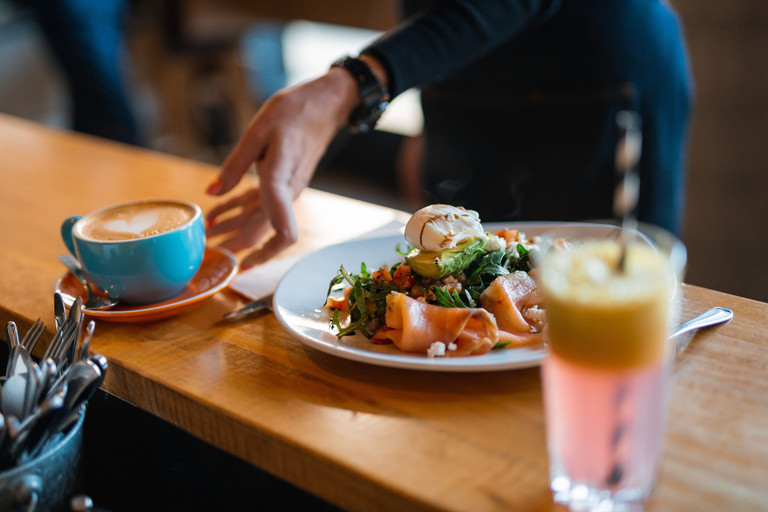 Food & Drinks 5, Oaks Melbourne St Kilda Road Hotel, Melbourne