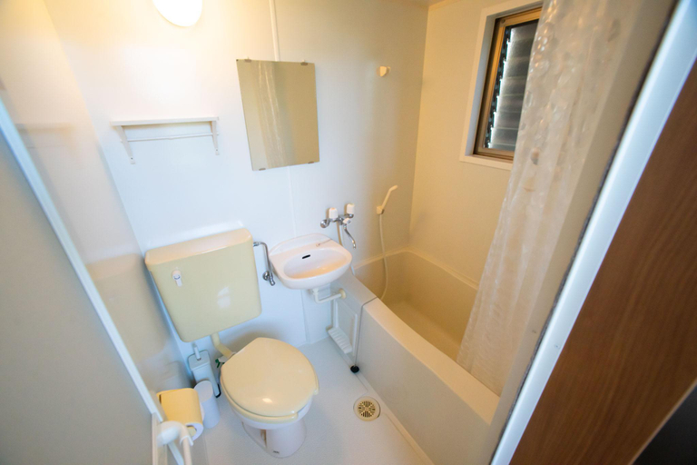 Bathroom 3, BLUE POINT CAFE & CONDO, Onna