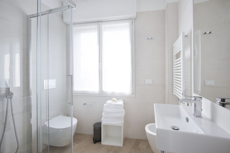Bathroom 5