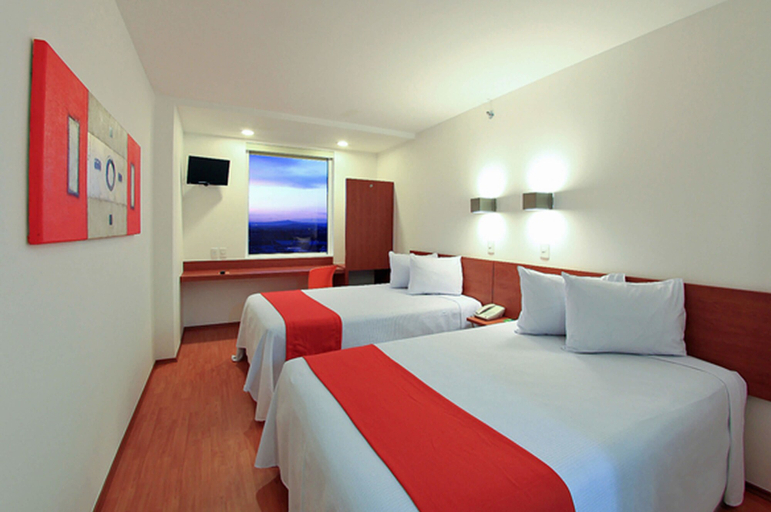 Bedroom 3, One Querétaro Aeropuerto Hotel, Pedro Escobedo