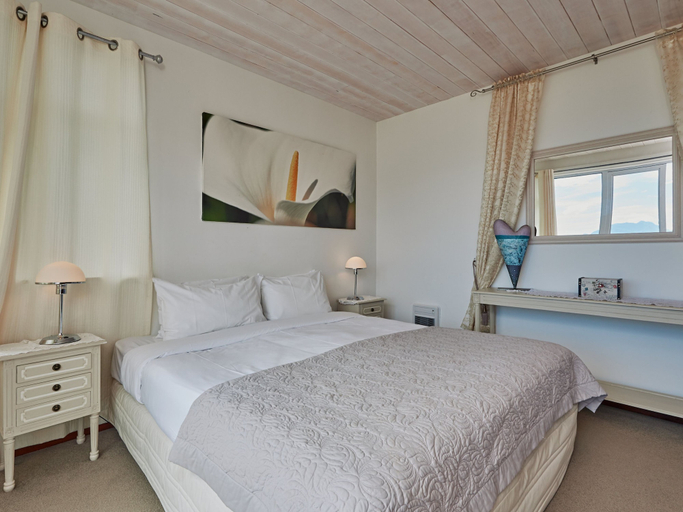 Bedroom 2, Lemon Tree Lodge, Kaikoura
