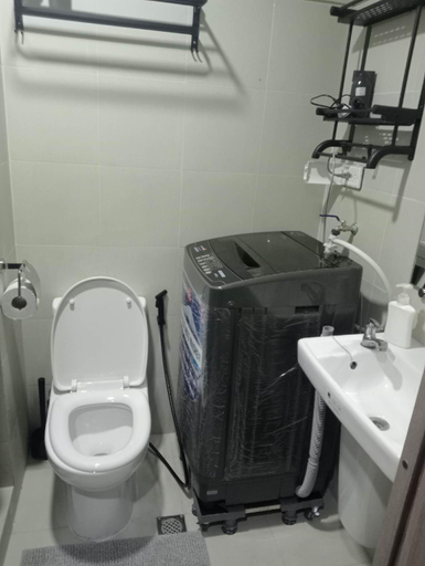 Bathroom 4, Modern Suite @ Moa complex near Naia, Ccp , Dfa, Pasay City
