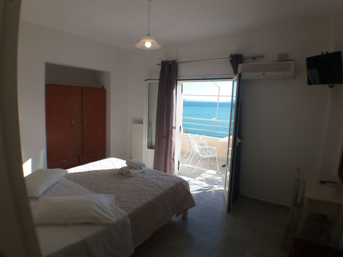 Bedroom 4, Harbour View - Oceanis Apartments, Ionian Islands