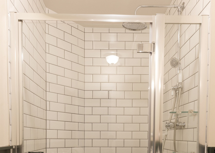 Bathroom 5, Burley Manor, Hampshire