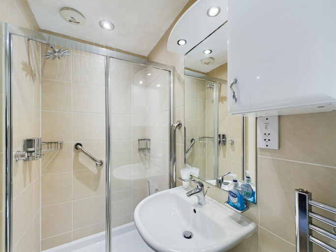 Others 4, Sandbanks Suite, Blackpool