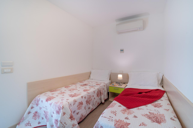 Bedroom 3, Super Villaggio Planetarium Resort 1 Bedroom Apartment sleeps 4, Venezia